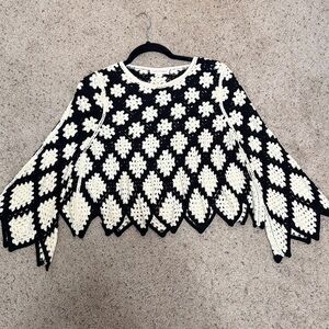 New Solitaire Black and Cream Crochet Sweater S